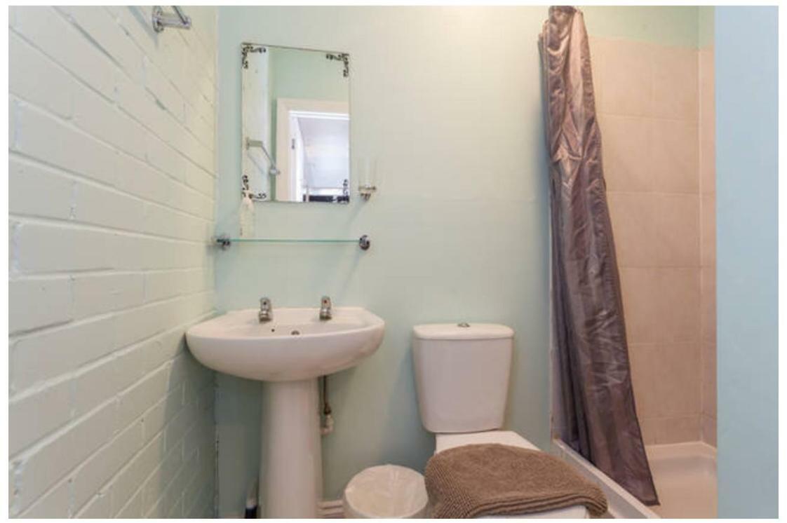 Shirley Apartments, Cozy Studio, Self Check In, 10 Min Drive To City Centre, Walking To Redbridge Train Station Southampton Bagian luar foto